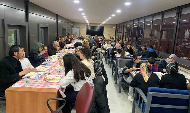 Başkan Yıldırım il binasında iftar yemeği verdi