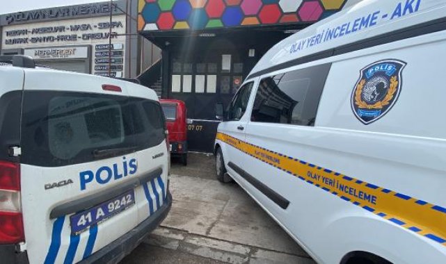 Başörtüsü baskı makinesine dolanıp, hayatını kaybetti