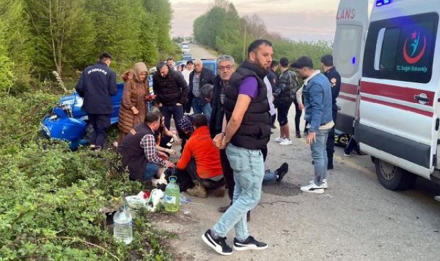 Bayramlaşmadan dönen ailenin bulunduğu patpat devrildi: 7 yaralı