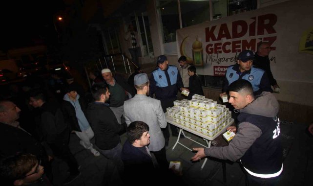 Belediye kandil geleneğini bozmadı