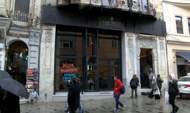 Beyoğlu'ndaki Botter Apartmanı'nda restorasyon büyük oranda tamamlandı