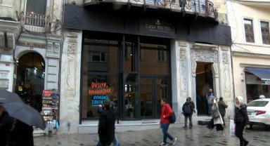 Beyoğlu'ndaki Botter Apartmanı'nda restorasyon büyük oranda tamamlandı