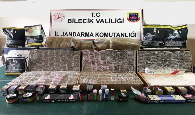 Bilecik'te kaçak tütün operasyonunda 56 bin 340 dolu makaron ele geçirildi