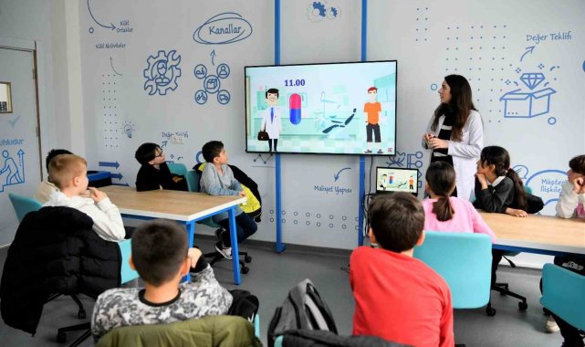 Bilim Samsun'da 30 günde 4 bin öğrenci eğitim aldı