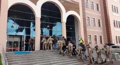 Bingöl'de 'Kökünü Kurutma Operasyonu'nda 8 tutuklama