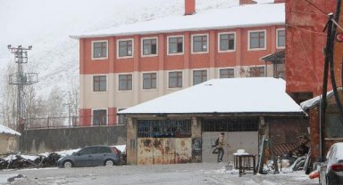 Bingöl'de 'nisan' karı