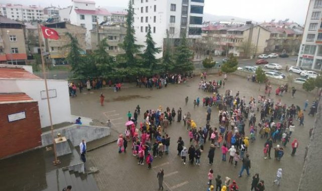 Bingöl'de 4.5 büyüklüğünde deprem