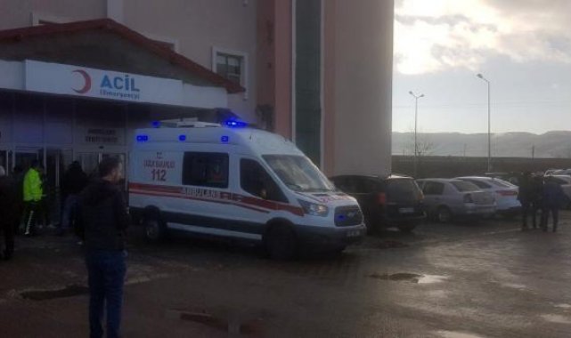Bingöl'de husumetli iki aile arasında silahlı kavga: 5 yaralı