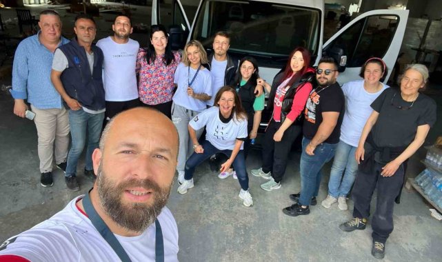 Bodrum'dan Hatay'a uçurtma ve bisiklet gönderildi