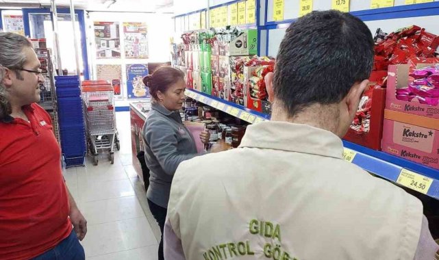 Bolvadin'de marketlere yönelik gıda denetimi