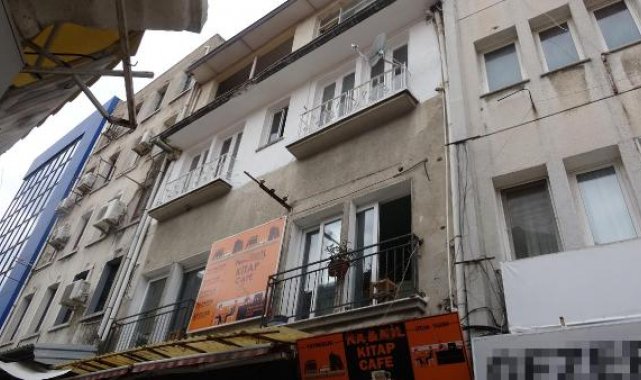 Boşanma aşamasındaki eşini öldürüp, eğlenmeye gitmiş
