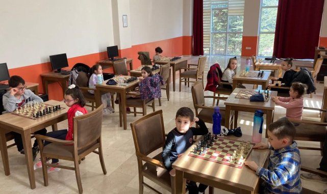 BŞEÜ'de 8 yaş altı çocuklar için satranç kursları başladı