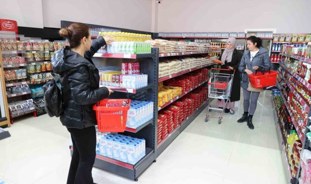 Buca Halk Market vatandaşın yüzünü güldürdü