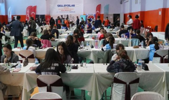 Burdur'da Satranç Grup Turnuvası başladı
