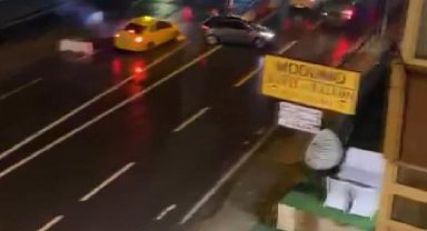 Büyükçekmece'de İSKİ'nin çalışması trafiği felç etti, peş peşe kazalar yaşandı