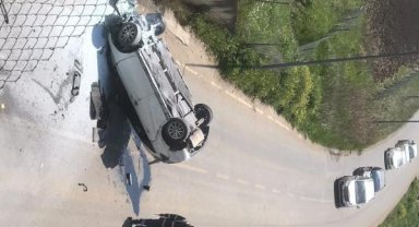 Büyükçekmece'de otomobiliyle kaza yapan sürücü kaçtı