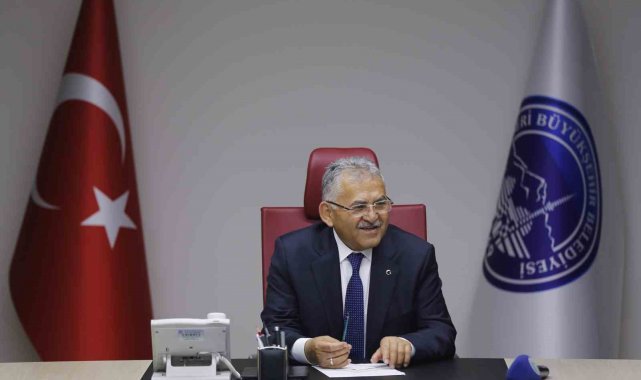 Büyükkılıç: "Geleceğimizin Teminatı, Göz Bebeğimiz Çocuklarımızın Bayramı Kutlu Olsun"