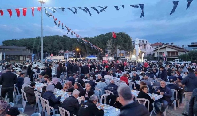 Büyükşehir, iftar programlarına devam ediyor