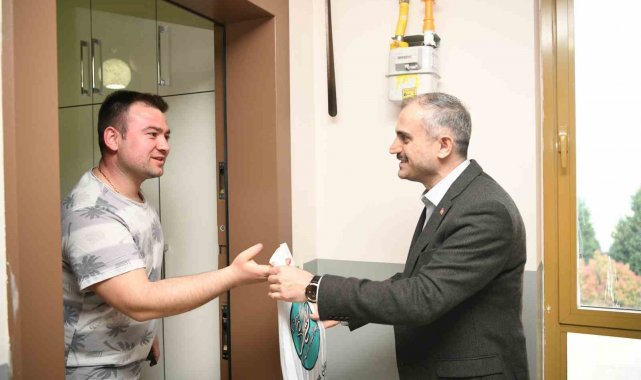 Çayırova'da her eve bayram çikolatası