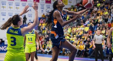 ÇBK Mersin Yenişehir Belediyesi finalde Fenerbahçe'nin rakibi oldu