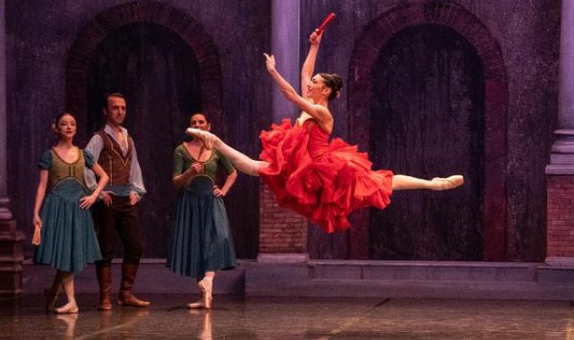 Cervantes'in Don Kişot'u AKM'de bale severlerle buluşuyor