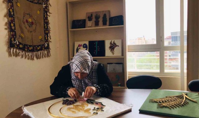 Çivi ve teller kadınların ellerinde sanata dönüşüyor