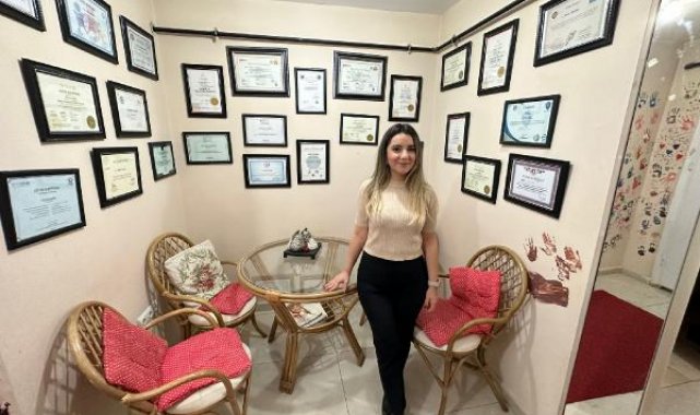 Çocukların resimlerindeki renk ve sembollere dikkat