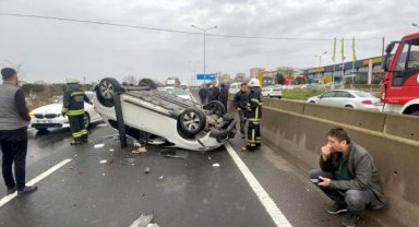 Çorlu'da iki otomobil çarpıştı; 2 yaralı