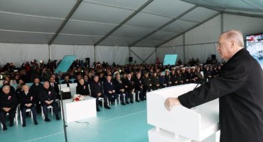 Cumhurbaşkanı Erdoğan: TCG Anadolu dünyanın ilk SİHA gemisidir