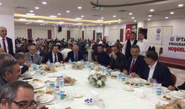 Dadaşlar Ankara'da iftarda buluştu