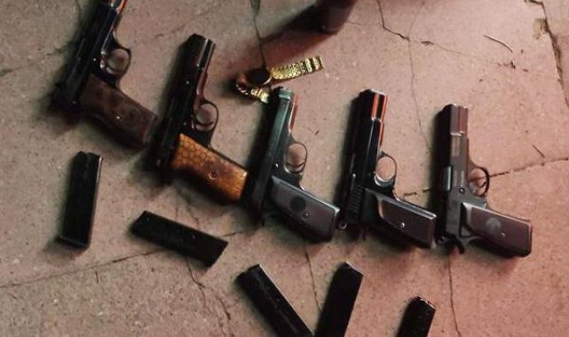 Denizli'de silah kaçakçılığına 5 tutuklama
