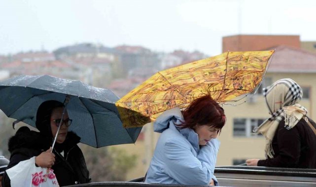 Denizli'ye kuvvetli rüzgar ve fırtına uyarısı