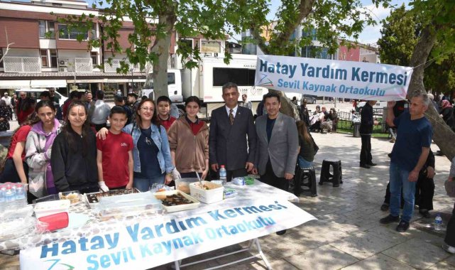 Denizlili öğrencilerden Hatay'a destek kampanyası