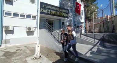 Depremde hasar gören binadaki iş yerinden hırsızlık yapan şüpheli tutuklandı