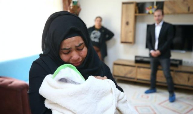 Depreme kuvözde yakalanan Meryem bebek, 2 ay sonra ailesine kavuştu