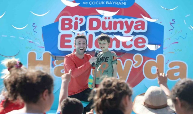 Depremzede çocuklar Lemi Filozof ve Onur Erol ile bayramın tadını çıkardı