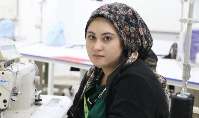 Depremzedeler, Van'daki tekstil fabrikalarında istihdam ediliyor