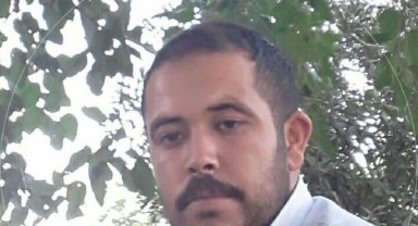 Devrilen traktörün altında kalıp, öldü