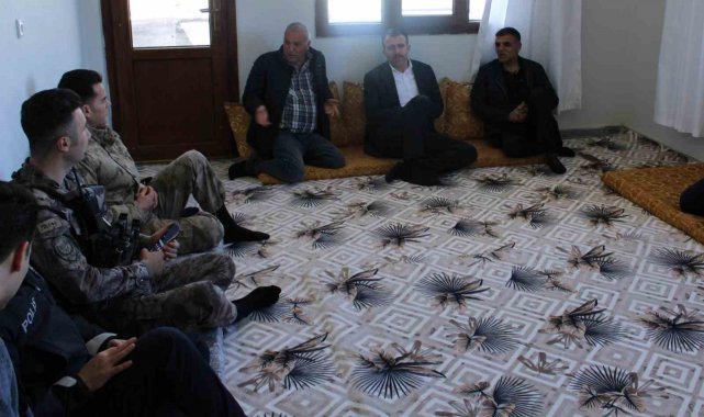 Dicle Kaymakamı Yurdagül asker, polis ve şehit aileleriyle bayramlaştı