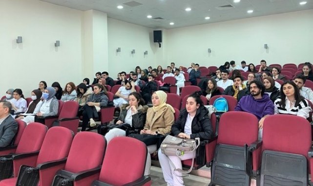 Diş Hekimliği Fakültesi'nden muayenehane yönetimi konferansı
