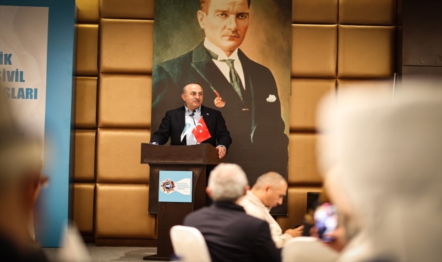 Dışişleri Bakanı Çavuşoğlu, Antalya'da yerleşik yabancıların STK konferansına katıldı:
