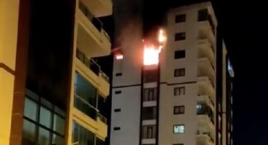 Diyarbakır'da 13 katlı binada yangın