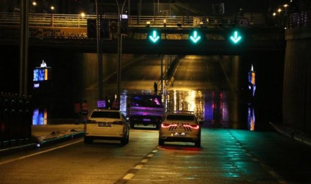 Diyarbakır'da sağanak, hayatı olumsuz etkiledi