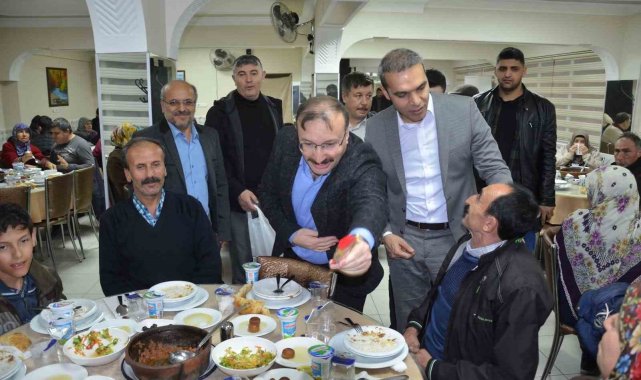 Emet Belediyesinden engellilere iftar yemeği