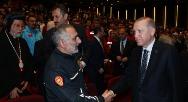 Erdoğan: Deprem bölgesinde 1 yıl içinde 319 bin konut teslim edeceğiz