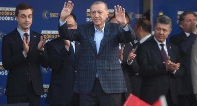 Erdoğan: Togg için araç bedelinin yüzde 50'si tutarında 0,99 oranda kredi kullandırılacak