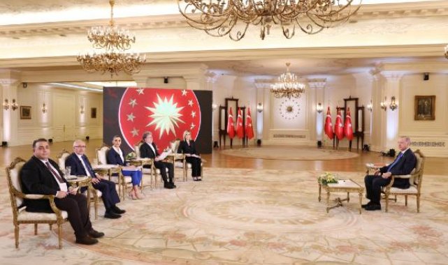 Erdoğan: Meydanların dili bize 'yürüyün' diyor