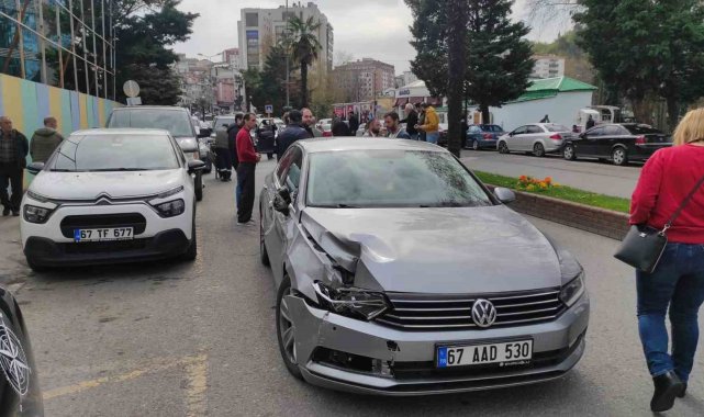 Ereğli'de dikkatsiz sürücü, hasara yol açtı
