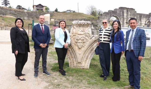 Ersoy Konuralp antik tiyatroya hayran kaldı