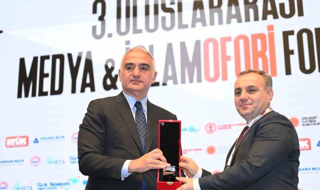 ERÜ'nün Sempozyum Konsorsiyumunda Yer Aldığı "3. Uluslararası Medya ve İslamofobi Sempozyumu" gerçekleştirildi